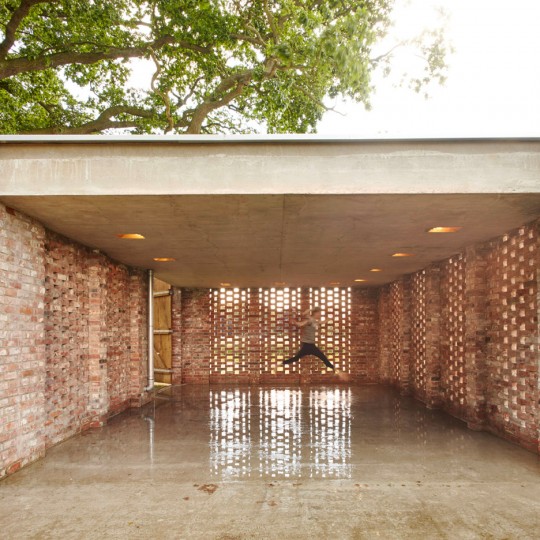 Remisenpavillon by Wirth Architekten