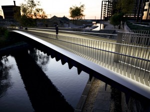 uper-thin footbridge at Kings Cross by Moxon Architects