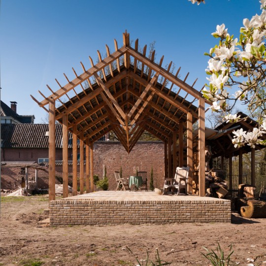 Timber pavilion by deBOSSA