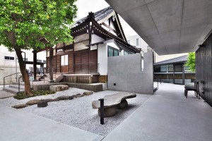 Tsunyuji by Satoru Hirota Architects