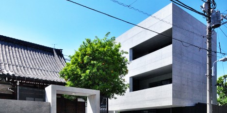 Tsunyuji by Satoru Hirota Architects