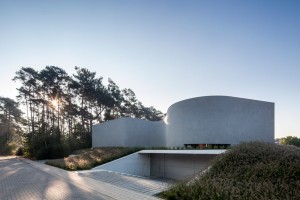Villa MQ in Belgium by Office O architects