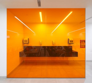 Windshield Factory in Lima by Felipe Ferrer