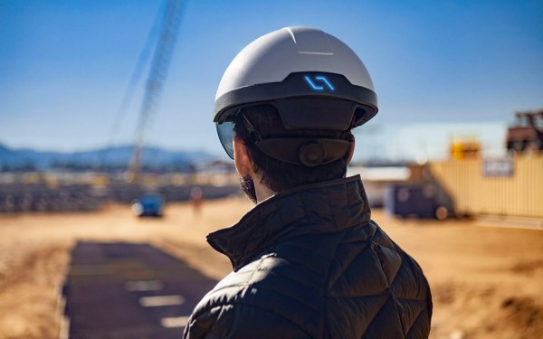 Daqri augmented reality helmet