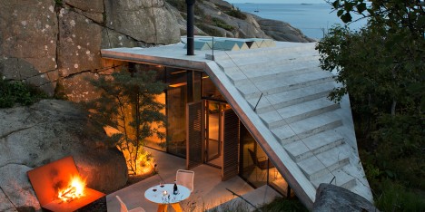 Cabin Knapphullet by Lund Hagem