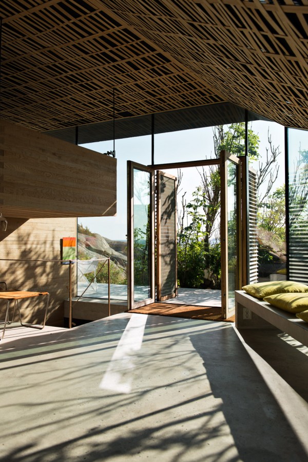 Cabin Knapphullet by Lund Hagem