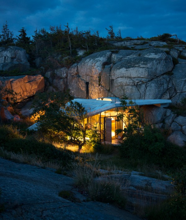 Cabin Knapphullet by Lund Hagem