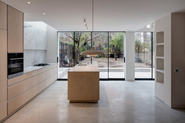 Canonbury Townhouse by APA Architects on Ockendon Road, London
