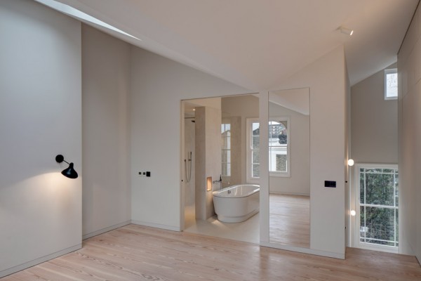 Canonbury Townhouse by APA Architects on Ockendon Road, London
