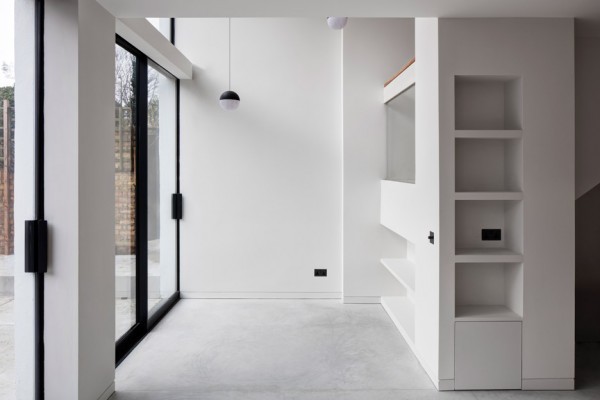 Canonbury Townhouse by APA Architects on Ockendon Road, London