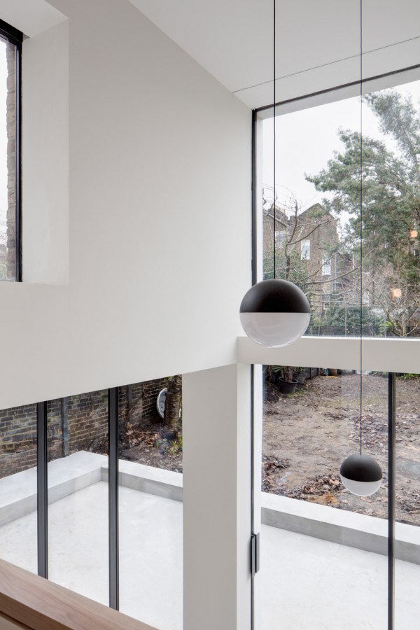 Canonbury Townhouse by APA Architects on Ockendon Road, London