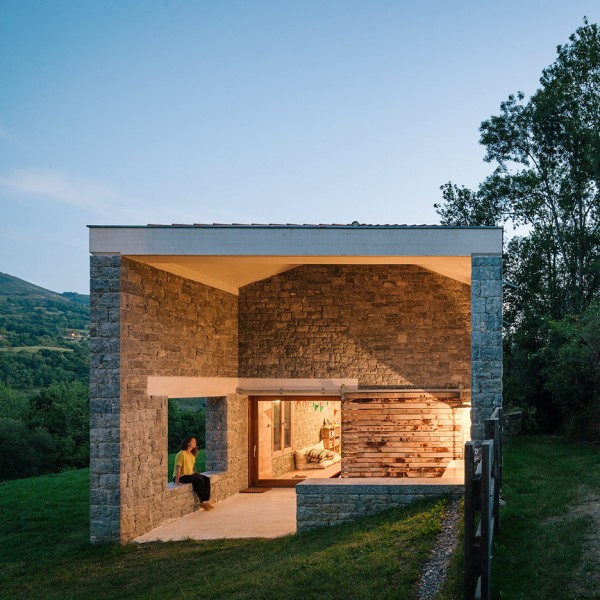 Casa Tmolo by PYO Arquitectos
