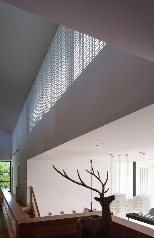Gallop House by Formwerkz Architects