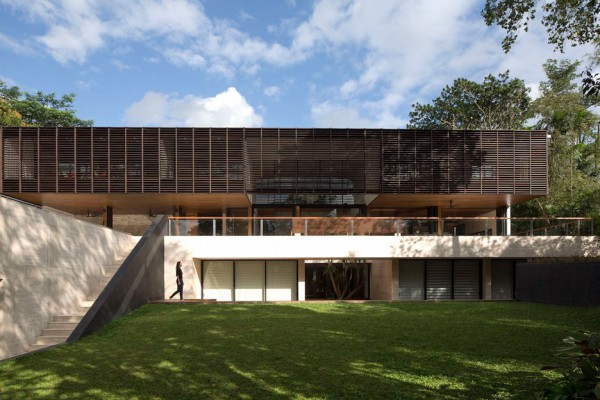 Gallop House by Formwerkz Architects