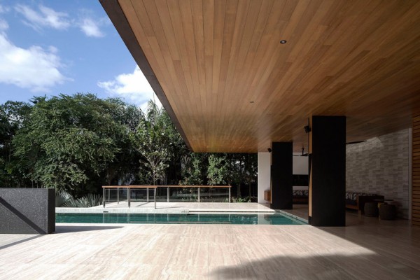 Gallop House by Formwerkz Architects