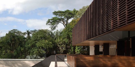 Gallop House by Formwerkz Architects