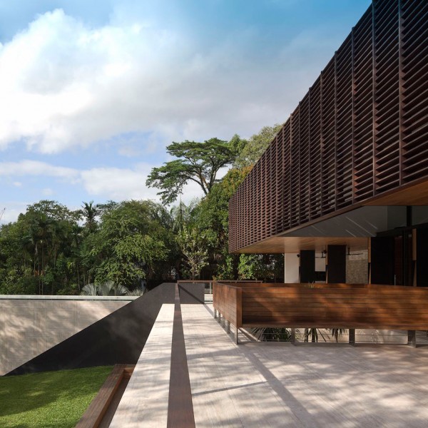 Gallop House by Formwerkz Architects