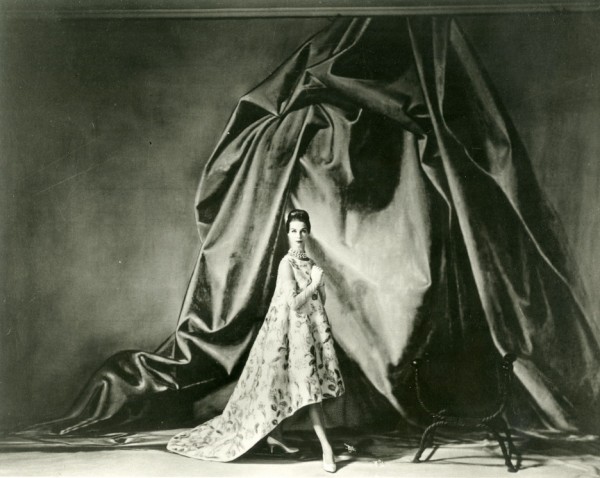 Game Changers – Reinventing the 20th-Century Silhouette at MoMu Antwerp