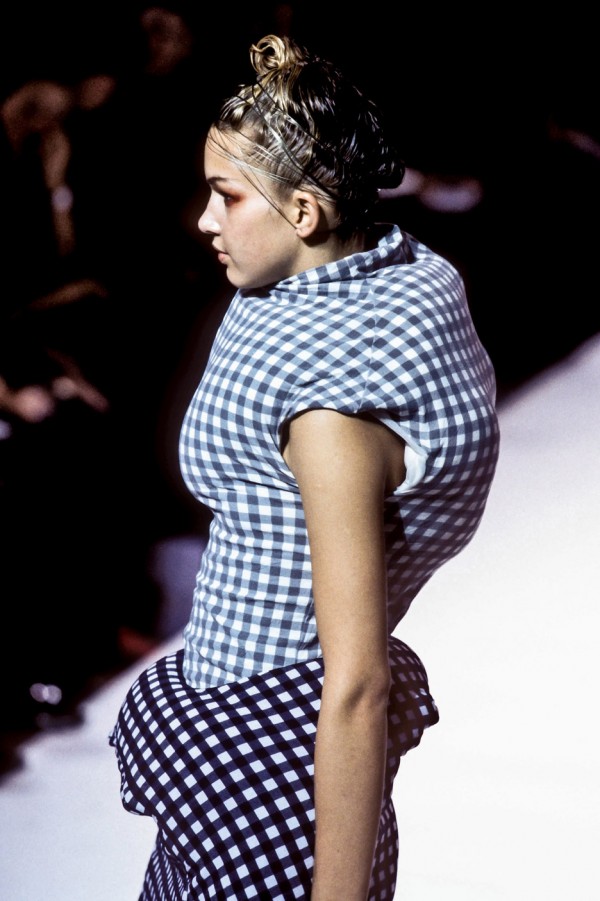 Game Changers – Reinventing the 20th-Century Silhouette at MoMu Antwerp