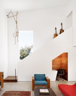 Hillside Residence by AlterStudio