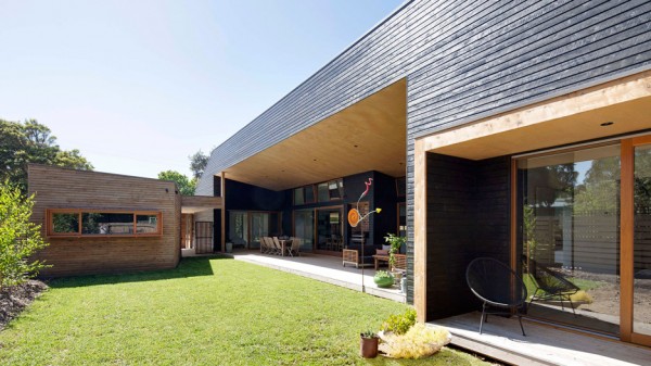House In Somers by Adrian Bonomi Architect