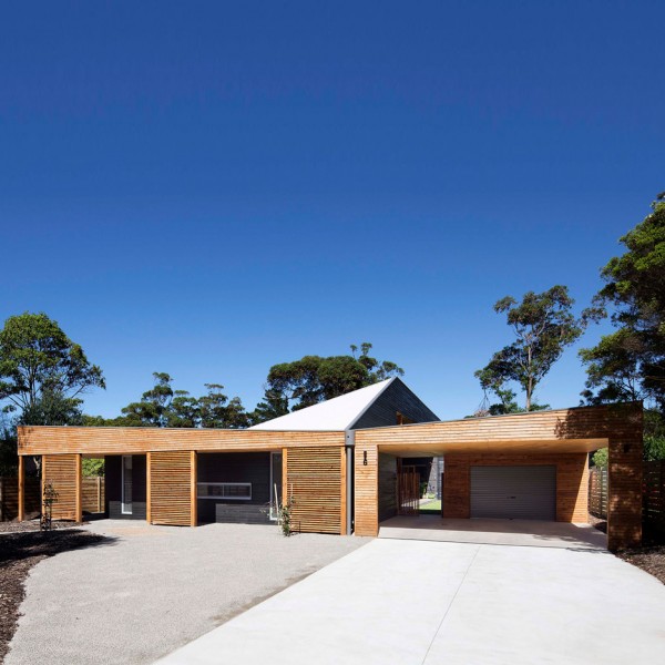 House In Somers by Adrian Bonomi Architect