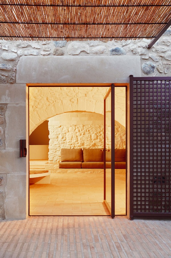 Renovation of a house in Emporda by Architectura G