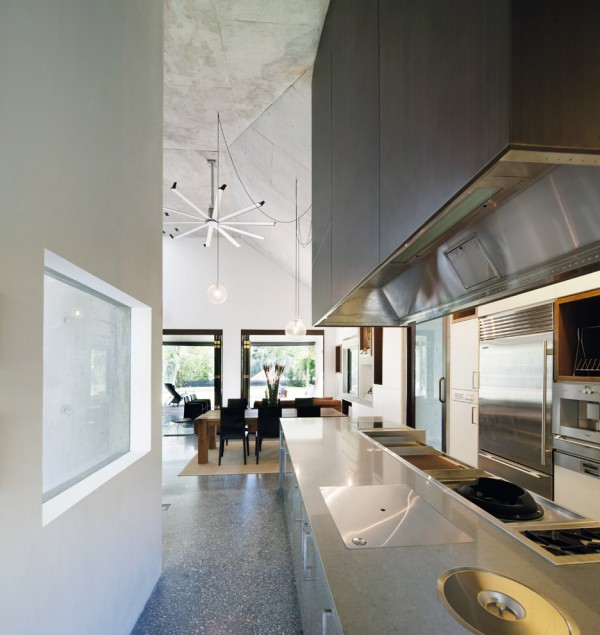 Leedon Park by Ipli Architects