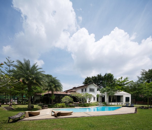 Leedon Park by Ipli Architects