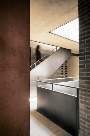 Liverpool 61 housing by MMX