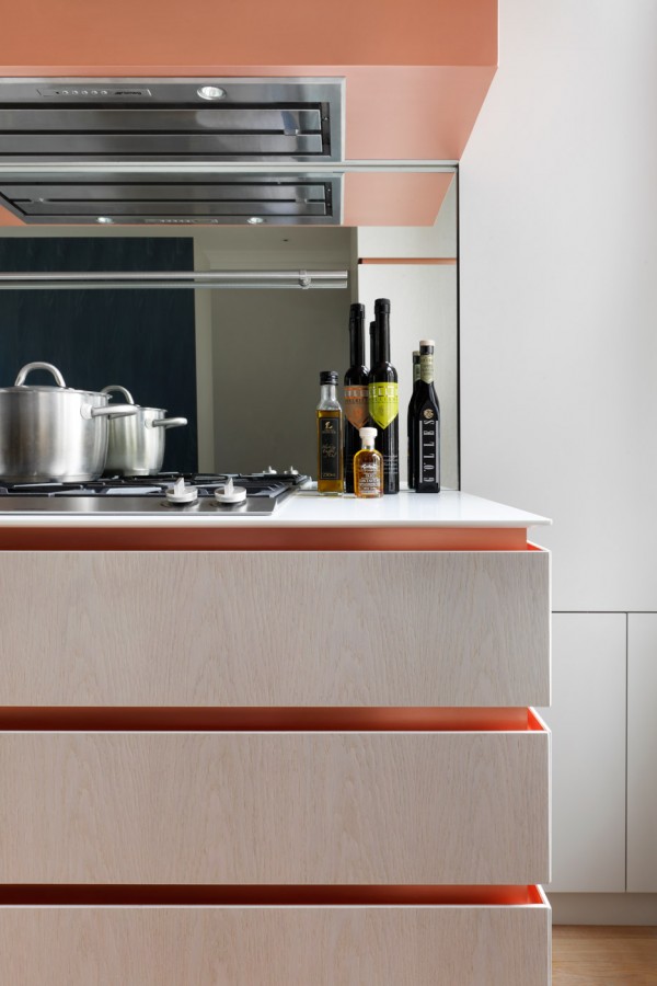 Maida Vale apartment by MWAI