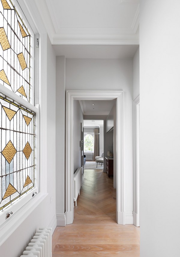 Maida Vale apartment by MWAI