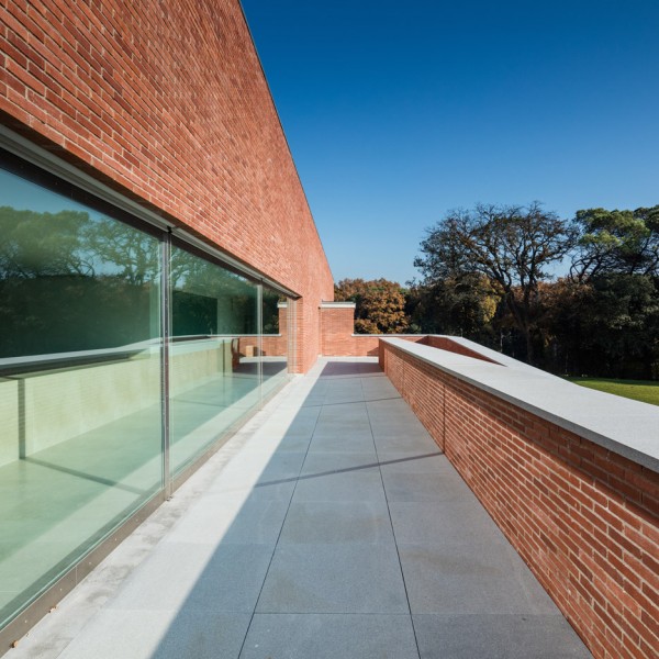 Public Auditorium in Llinars del Vallès by Alvaro Siza Vieira