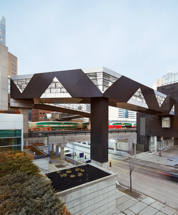 FSC bridge in Toronto by Jennifer Marman, Daniel Borins and James Khamsi