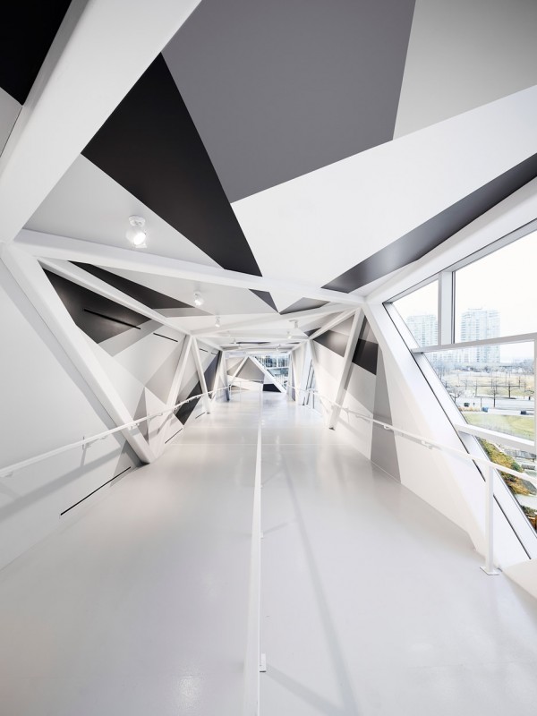 FSC bridge in Toronto by Jennifer Marman, Daniel Borins and James Khamsi