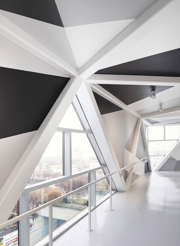 FSC bridge in Toronto by Jennifer Marman, Daniel Borins and James Khamsi