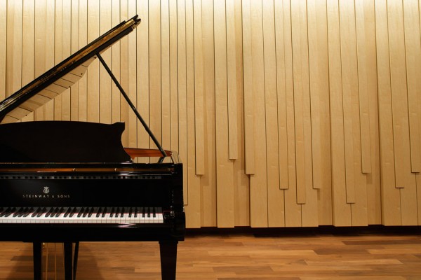 steinway-and-sons-flagship-shop-ogata-yoshiki-salt_dezeen_936_16