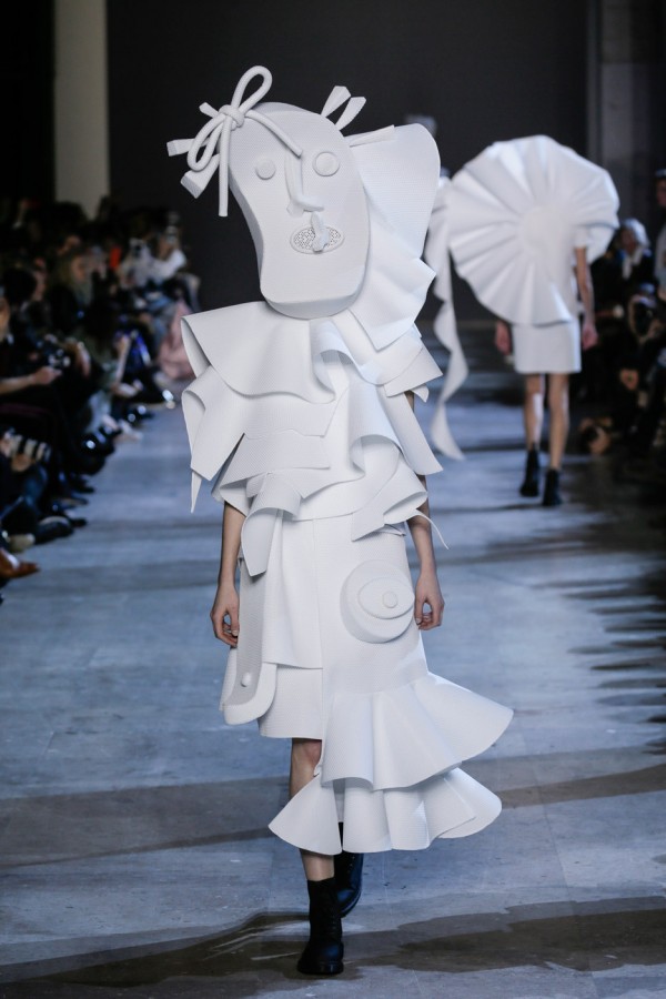 Viktor&Rolf Spring/Summer 2016 haute couture Cubist inspired collection
