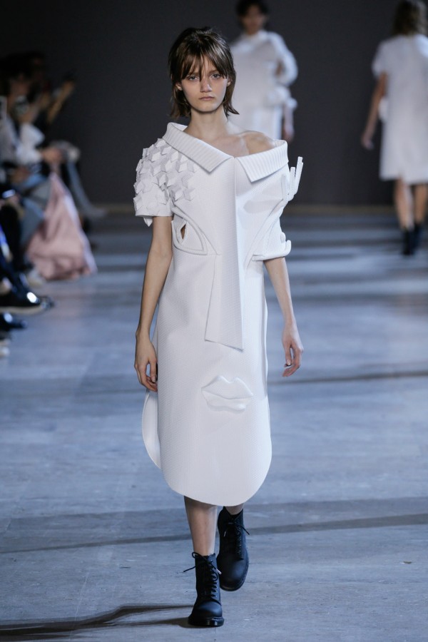 Viktor&Rolf Spring/Summer 2016 haute couture Cubist inspired collection
