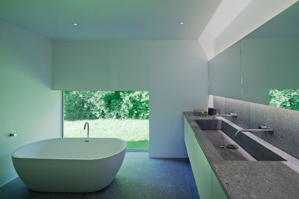 Villa J2 by Jonas Lindvall