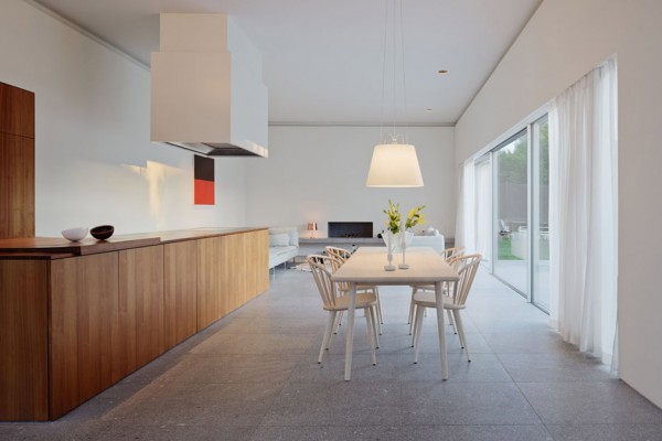 Villa J2 by Jonas Lindvall