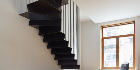 Brussels house renovation by Edouard Brunet and François Martens