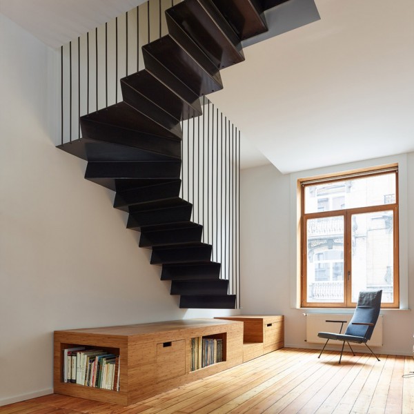 Brussels house renovation by Edouard Brunet and François Martens