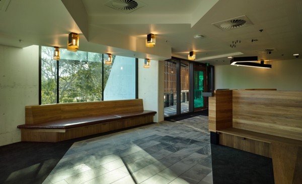 University of Queensland Oral Health Centre by Cox Rayner Architects