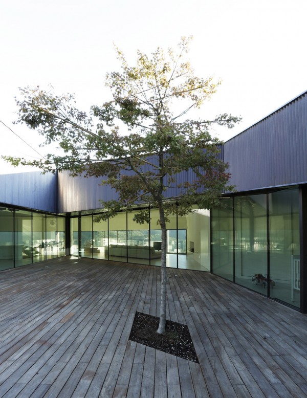 Alps Villa by Camillo Botticini Architetto