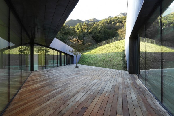 Alps Villa by Camillo Botticini Architetto
