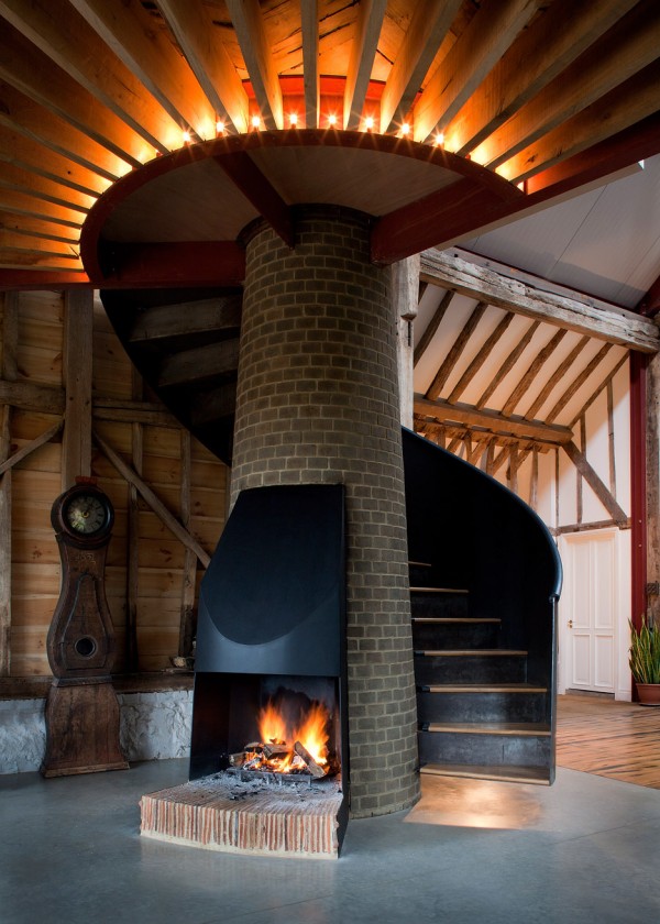 The Ancient Party Barn by Liddicoat & Goldhill in Kent, England