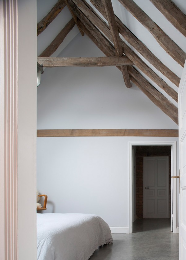 The Ancient Party Barn by Liddicoat & Goldhill in Kent, England