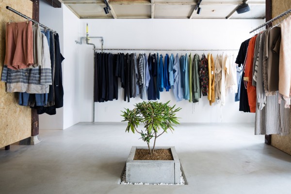 Bankara vintage clothing store by Manabu Okano