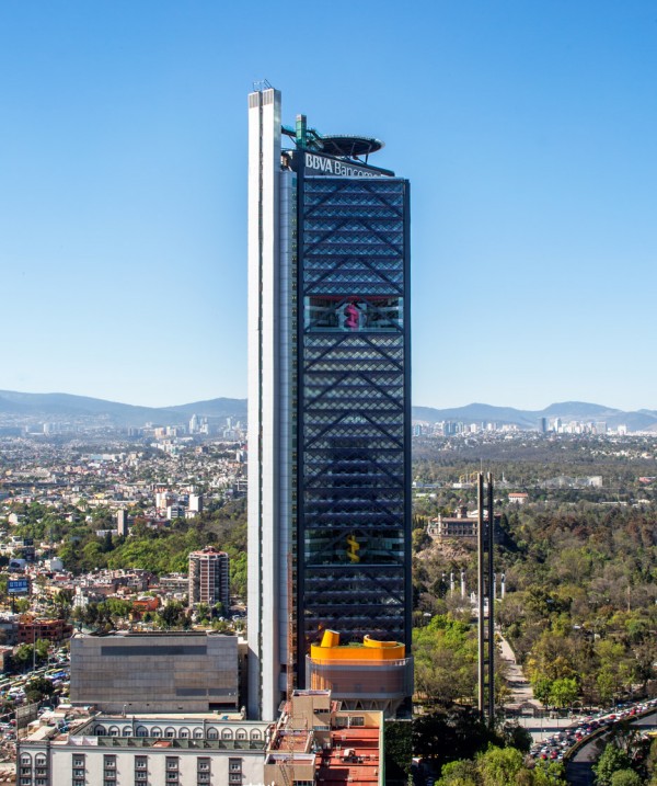 BBVA Bancomer Headquarters by Legorreta and Rogers